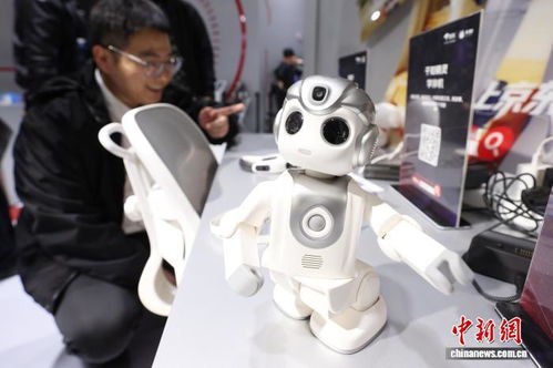 2025世界智能制造博覽會(huì)南京啟幕 智能機(jī)器人扎堆亮相，前沿裝備各展絕活